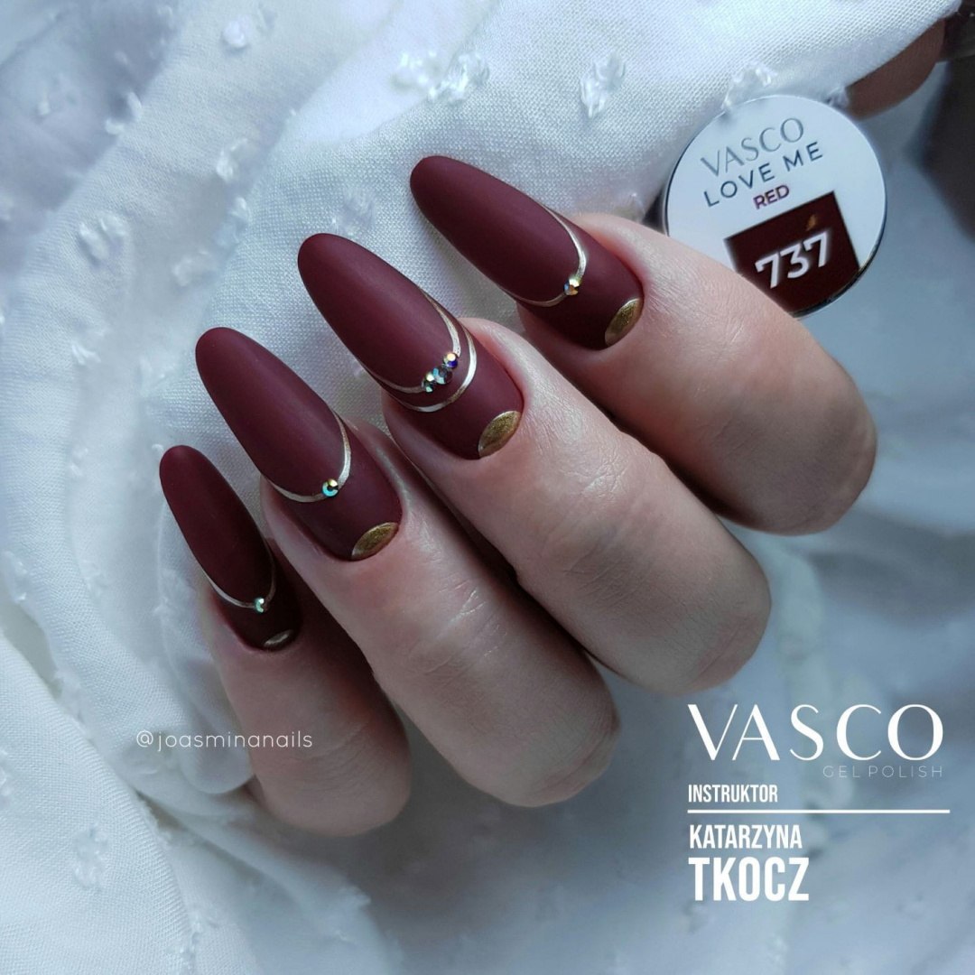 Lakier hybrydowy 737 Love Me Red Vasco 6 ml Lakier hybrydowy 737 Love Me Red Vasco 6 ml