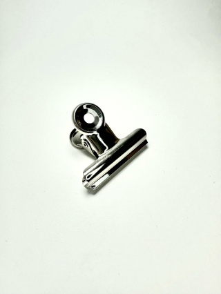 Klips metalowy/klamra do zaciskania tunelu srebrny 4 cm