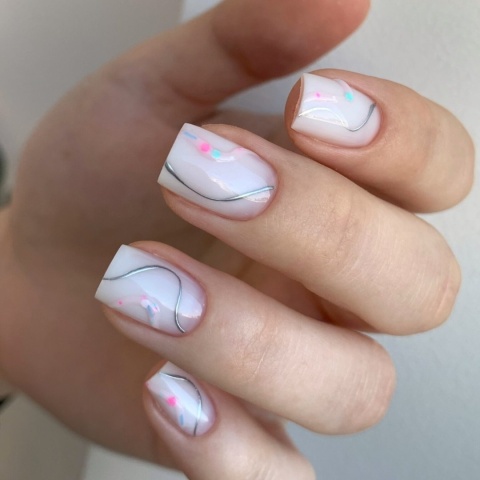 NAILSOFTHEDAY Bottle Gel 01 – biały żel do wzmocnienia i naprawy, 10 ml