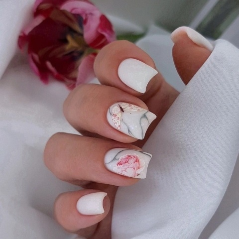 NAILSOFTHEDAY Bottle Gel 01 – biały żel do wzmocnienia i naprawy, 10 ml