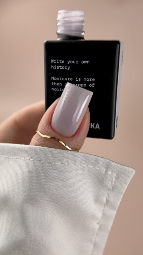 BIBLIOTEKA Cover Base Airy 9 – chłodna baza nude z szarą głębią, 10 ml