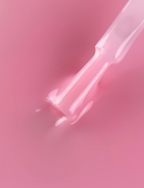 BIBLIOTEKA Cover Base Bloom 5 – różowa nude baza kamuflująca, 10 ml