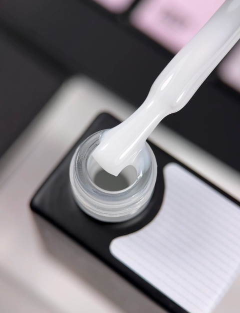 BIBLIOTEKA Cover Base Milk 2 – klasyczna mleczna baza, 10 ml