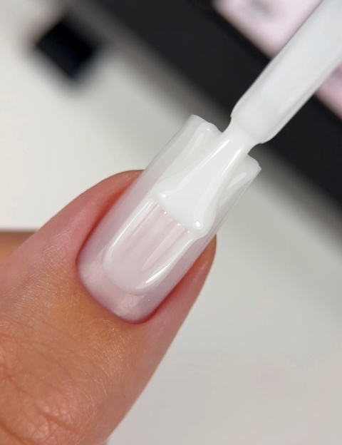 BIBLIOTEKA Cover Base Milk 2 – klasyczna mleczna baza, 10 ml