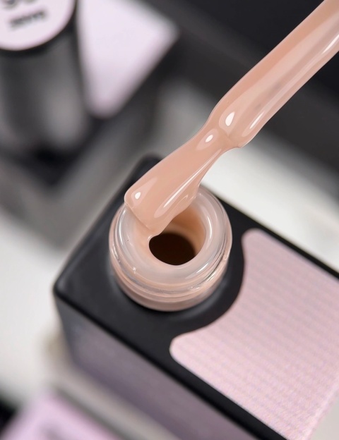 BIBLIOTEKA Cover Base Taupe 8 – chłodny beżowo-szary odcień, 10 ml