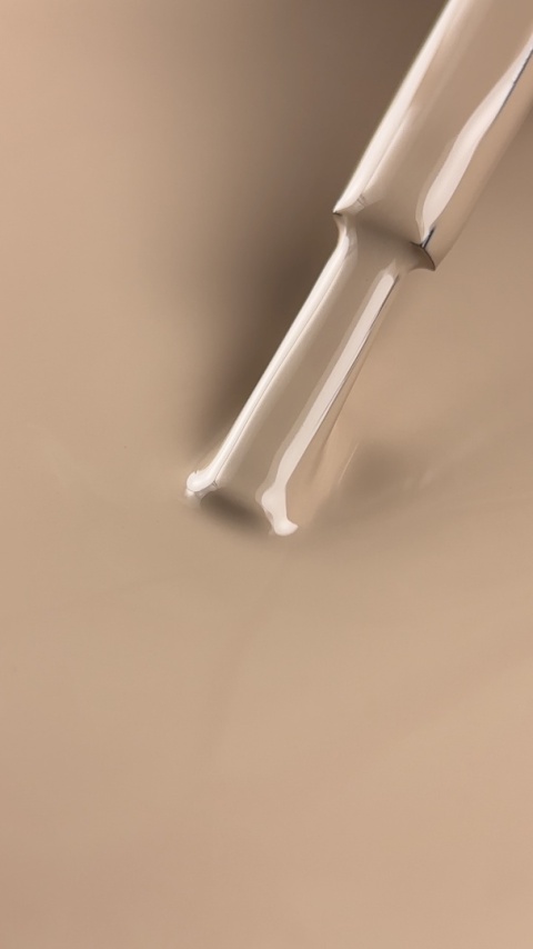 BIBLIOTEKA Gel Polish Calm 17 – beżowo-szary lakier hybrydowy, 10 ml