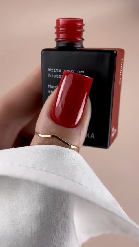 BIBLIOTEKA Gel Polish Impulse 28 – intensywnie czerwony lakier hybrydowy, 10 ml