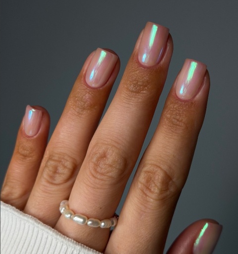 DIVNA Mirror Powder 04 – szampański perłowy pyłek do paznokci, 0,5 g