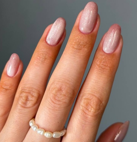 DIVNA Silk Cat Eye 03 – lakier hybrydowy z efektem kociego oka 9 ml