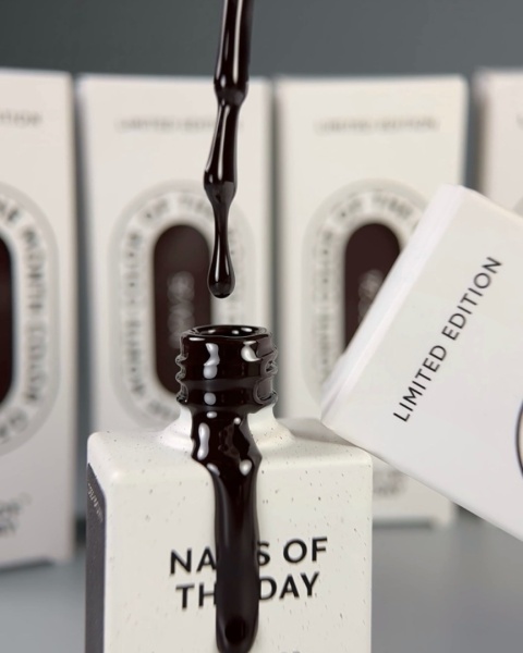 NAILSOFTHEDAY Color of the Month November 2025 Deep Brown – czekoladowy lakier hybrydowy, 10 ml