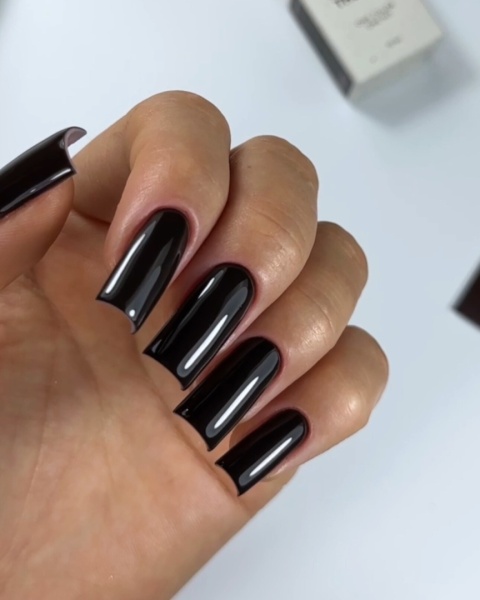 NAILSOFTHEDAY Color of the Month November 2025 Deep Brown – czekoladowy lakier hybrydowy, 10 ml