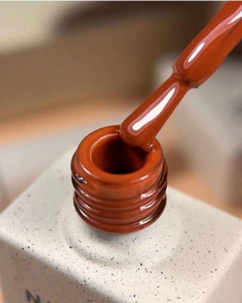NAILSOFTHEDAY Terracotta Gel Polish – ceglany lakier hybrydowy o ciepłym odcieniu, 10 ml