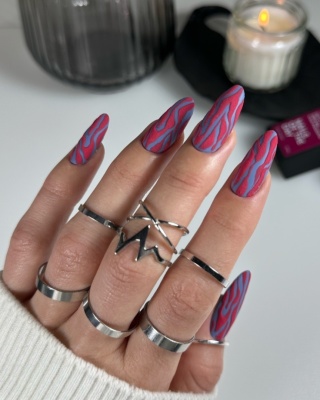 NAILSOFTHEDAY Viva Magenta Gel Polish – czerwono-różowy lakier hybrydowy, 10 ml