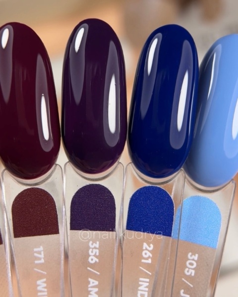 NAILSOFTHEDAY Wine Gel Polish – elegancki winny lakier hybrydowy z czerwono-fioletowym tonem, 10 ml