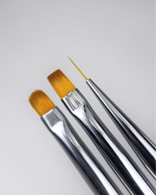 NAILSOFTHENIGHT Nail Art Brush – kwadratowy pędzelek do frencha