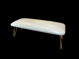 Podpórka pod dłonie z ekoskóry do manicure – elegancka, stabilna, komfortowa