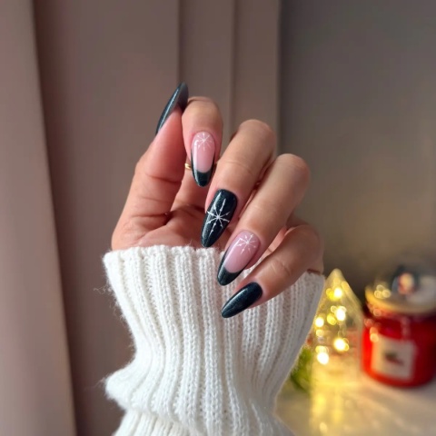 Lakier Hybrydowy Yoshi 253 Elf Yourself 6 ml – zielony z drobiną