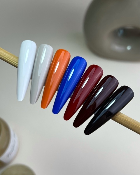 NAILSOFTHEDAY Dark Chocolate Gel Polish – lakier hybrydowy 10 ml