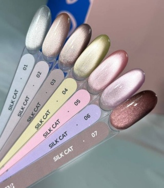 DIVNA Silk Cat Eye 07 – lakier hybrydowy z efektem kociego oka 9 ml