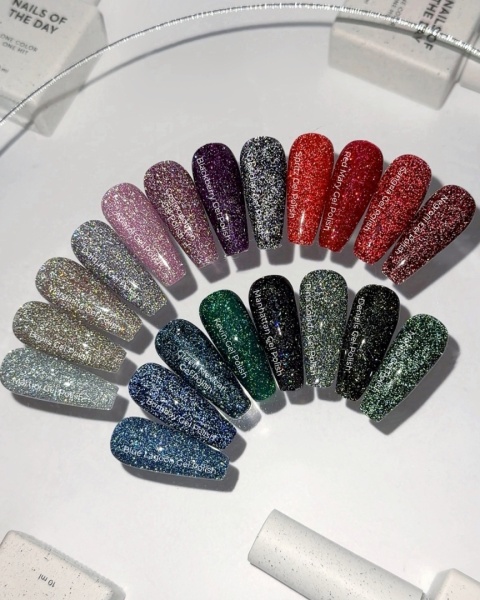 NAILSOFTHEDAY Deniels Gel Polish – czarny lakier flash ze srebrną drobinką 10 ml