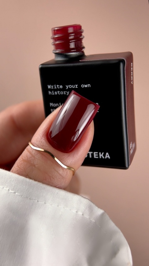 BIBLIOTEKA Gel Polish Berry 23 – jagodowy lakier hybrydowy, 10 ml