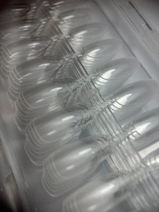 Tipsy żelowe press on owal