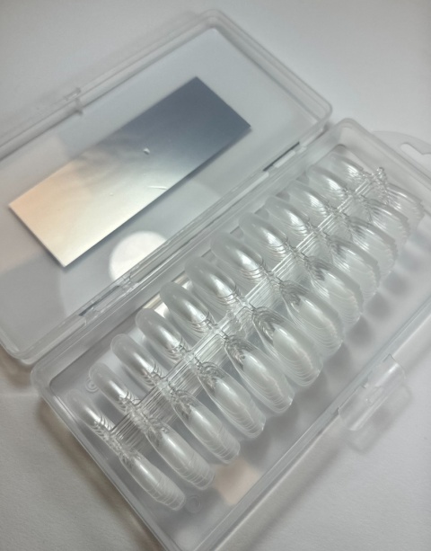 Tipsy żelowe press on owal