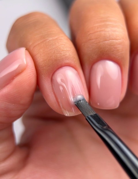 BIBLIOTEKA Builder Gel Shade 30 ml – chłodny różowo-beżowy żel budujący