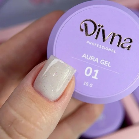 DIVNA Aura Gel 01 – żel budujący do paznokci średniogęsty, 15 g