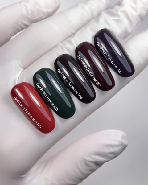 NAILSOFTHEDAY Roksolana – przygaszony czerwony lakier hybrydowy 10 ml