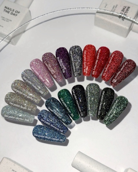 NAILSOFTHEDAY Grenadine – bordowy lakier hybrydowy flash 10 ml