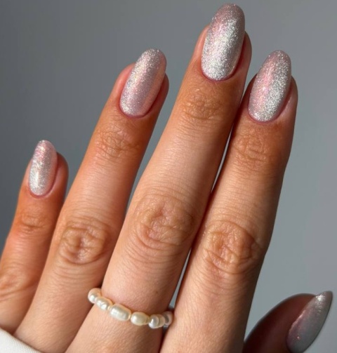 DIVNA Silk Cat Eye 08 lakier hybrydowy z efektem kociego oka 9 ml