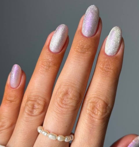 DIVNA Silk Cat Eye 09 lakier hybrydowy z efektem kociego oka 9 ml