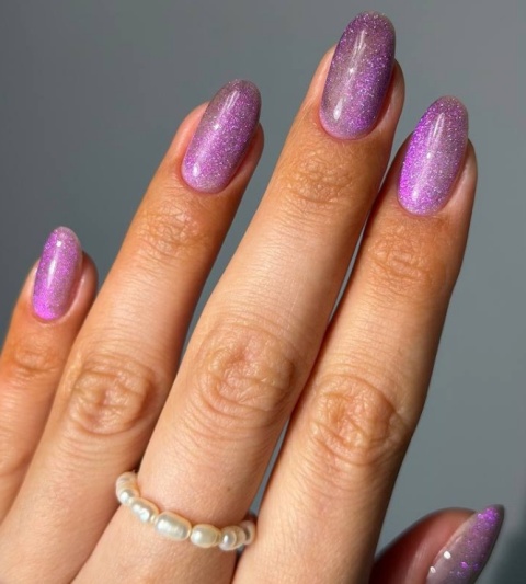 DIVNA Silk Cat Eye 10 lakier hybrydowy z efektem kociego oka 9 ml