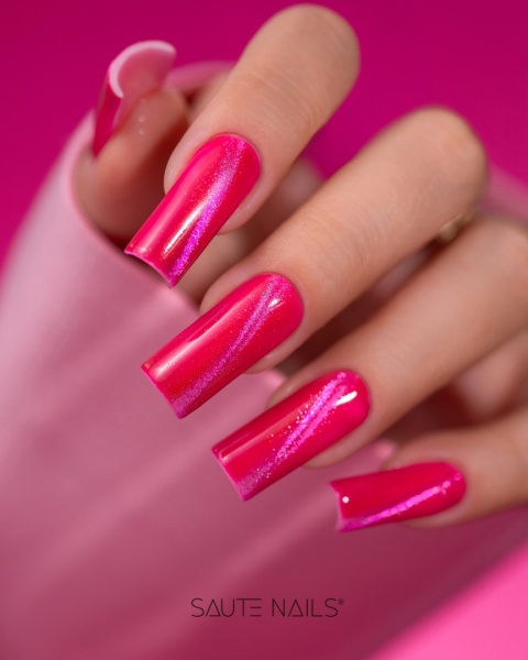 Saute Nails Cat Eye Effect E10 – ciemny malinowy róż z efektem kociego oka