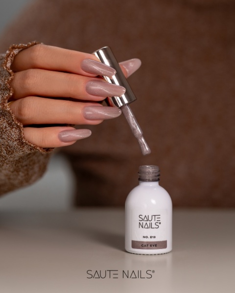 Saute Nails Cat Eye Effect E13 – chłodny brąz z szarością i srebrną poświatą 8ml