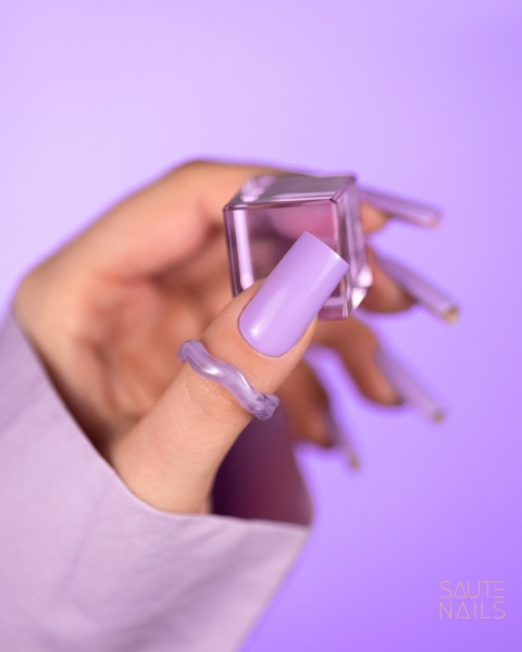 Saute Nails Lakier Hybrydowy S293 Dopamine Dream – pastelowy lawendowy fiolet