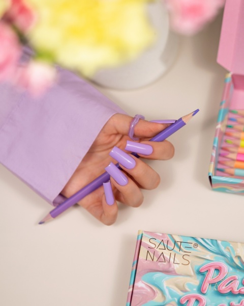Saute Nails Lakier Hybrydowy S293 Dopamine Dream – pastelowy lawendowy fiolet