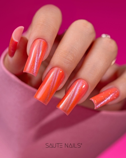 Saute Nails Lakier hybrydowy Cat Eye Effect E06 – neonowy pomarańcz z efektem magnetycznym