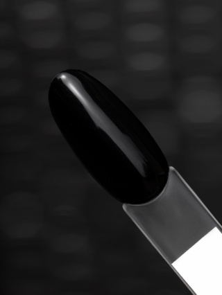 Saute Nails Lakier hybrydowy S101 Romeo – głęboka klasyczna czerń 8 ml