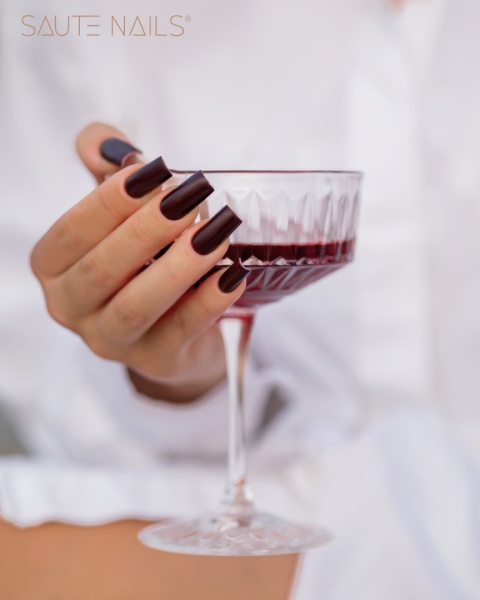 Saute Nails Lakier hybrydowy S260 Wine Not? – głęboki bordowy