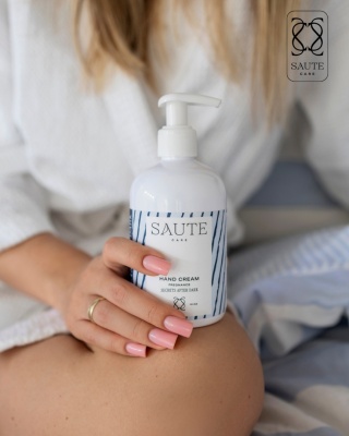 Saute Care Secrets After Dark krem do rąk 300 ml nawilżający