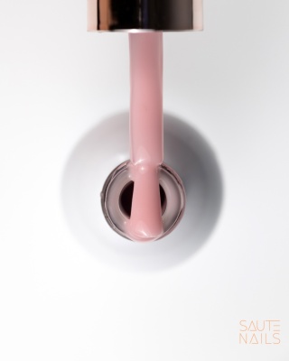 Saute Nails Luxury Light Nude Base 8 ml – neutralna baza hybrydowa nude z różowym podtonem