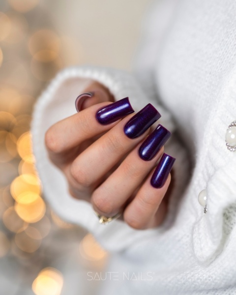 Saute Nails S335 Candy Moon granat z fioletową poświatą