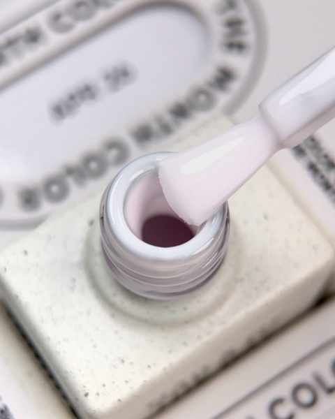 NAILSOFTHEDAY Color of the Month April 2026 Cloudy – mleczno-różowy lakier hybrydowy 10 ml