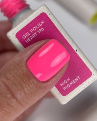 NAILSOFTHEDAY Heart 196 – neonowy róż 10 ml