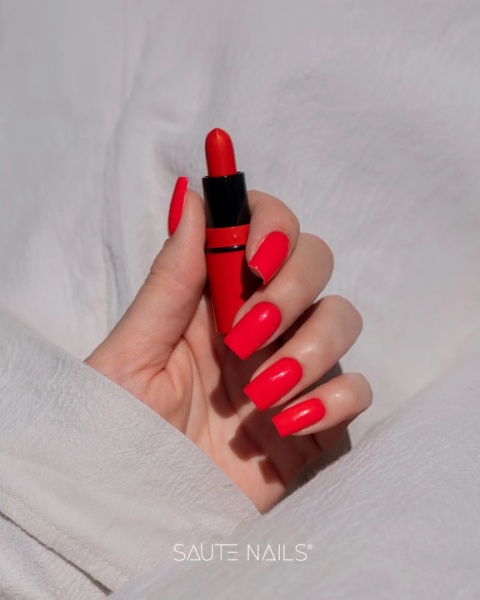 Saute Nails Red Light Baby Lakier Hybrydowy Fluorescencyjny 8ml