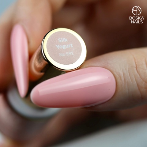 Boska Nails Lakier Hybrydowy Lip Liner Silk Yogurt 591 6 ml – jasny róż nude