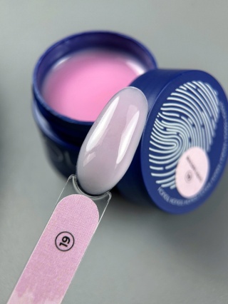 TOUCH Builder Liquid 19 Jasnoróżowy Żel Budujący o Płynnej Konsystencji 15 ml