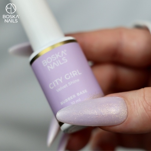 Boska Nails City Girl Rubber Base Velvet Shine Mleczno-Fioletowa Baza Kauczukowa z Drobinkami 10 ml